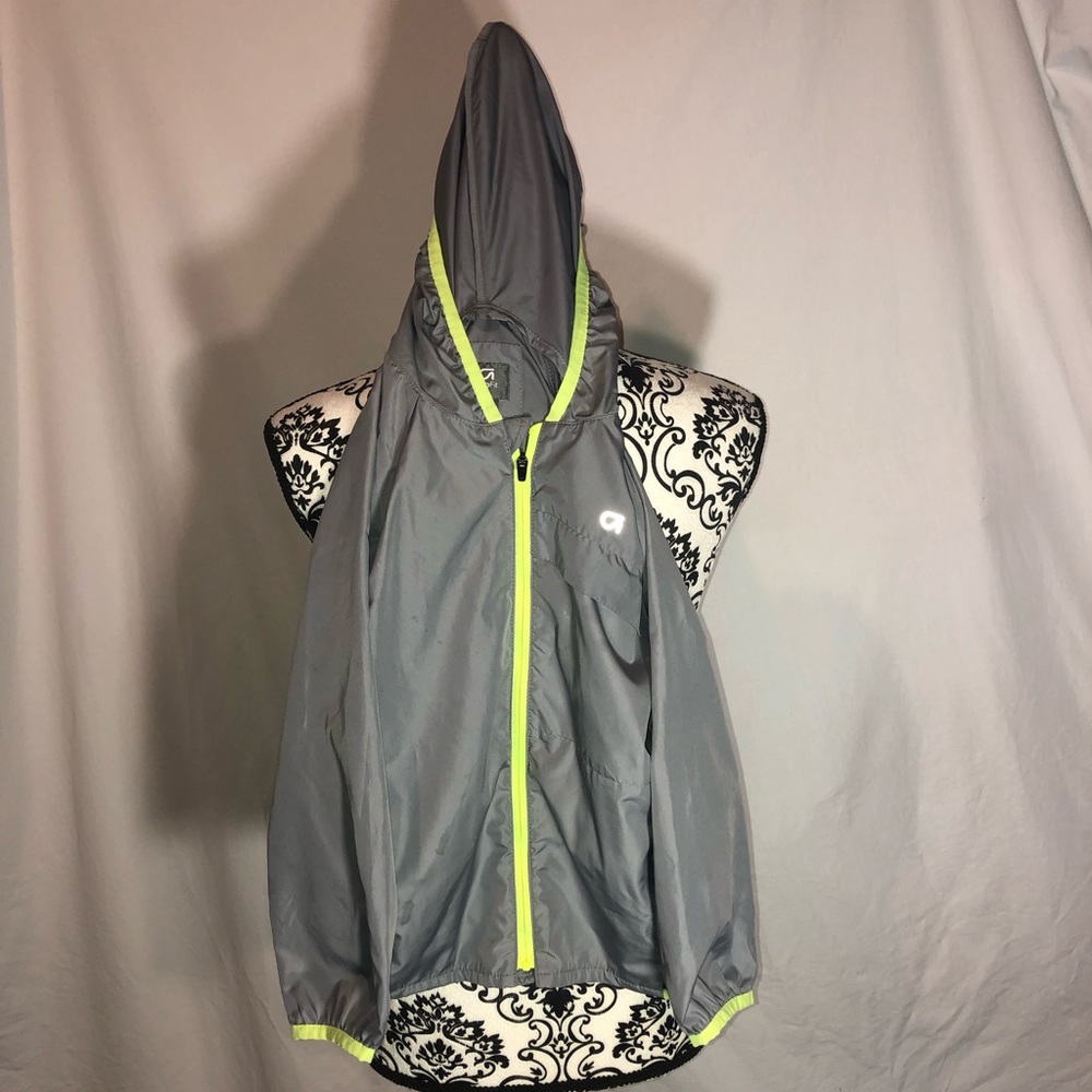 Boys Gap Fit Windbreaker Jacket.